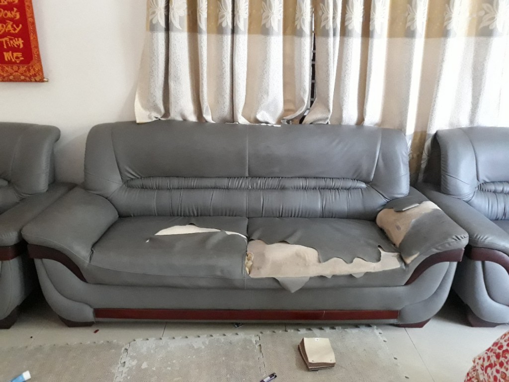 sofa bị rách