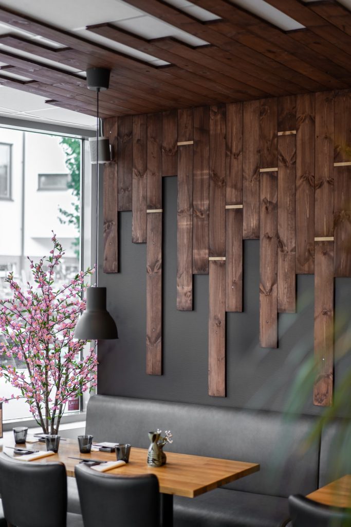tường gỗ trang trí phòng khách