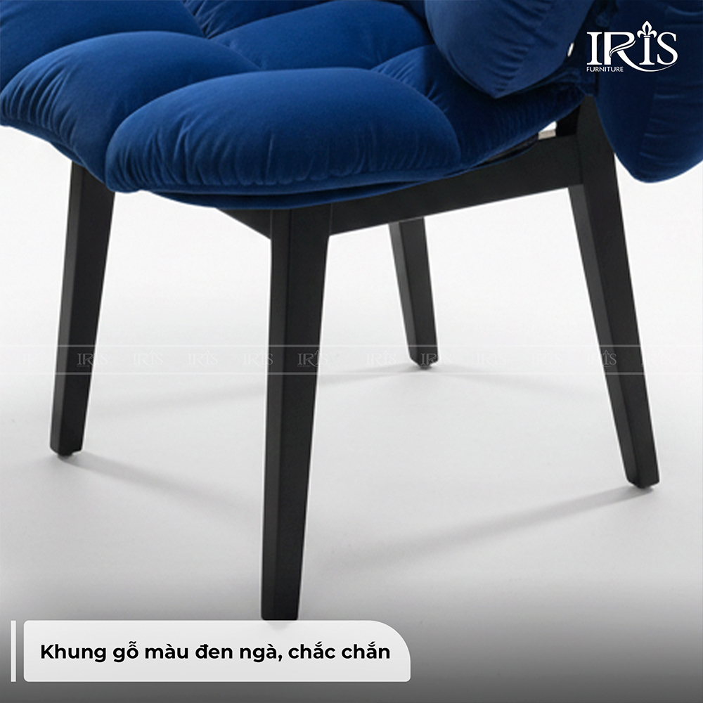 Khung thiết kế đơn giản và chắc chắn 