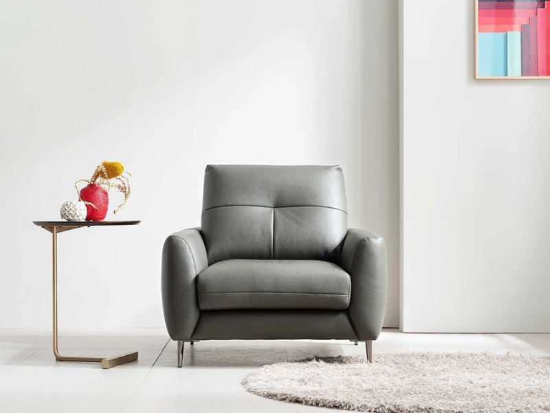 Kích thước sofa đơn phù hợp với không gian nhỏ hoặc góc phòng riêng tư