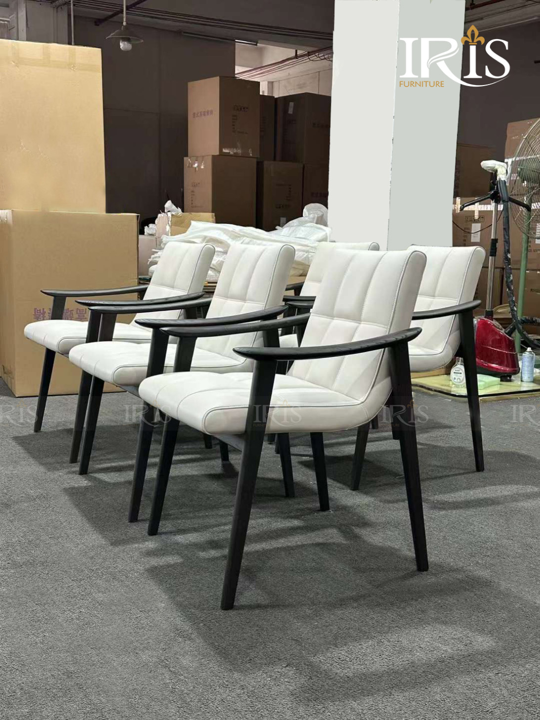 Bộ Ba Ghế Ăn Minotti Fynn Tại Xưởng