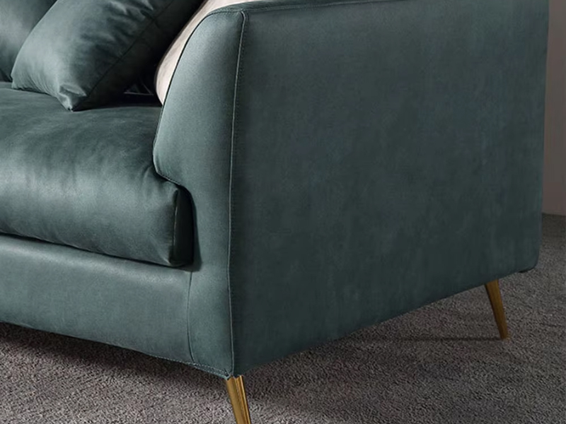 Chân ghế sofa được làm từ nhiều chất liệu khác nhau như gỗ, sắt, inox cao cấp