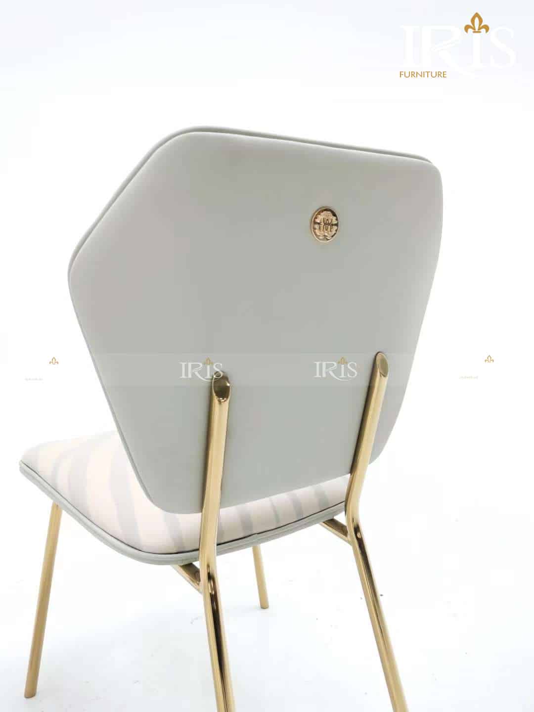 Chi Tiết Mặt Sau Ghế Ăn Roberto Cavalli Teide Bọc Da