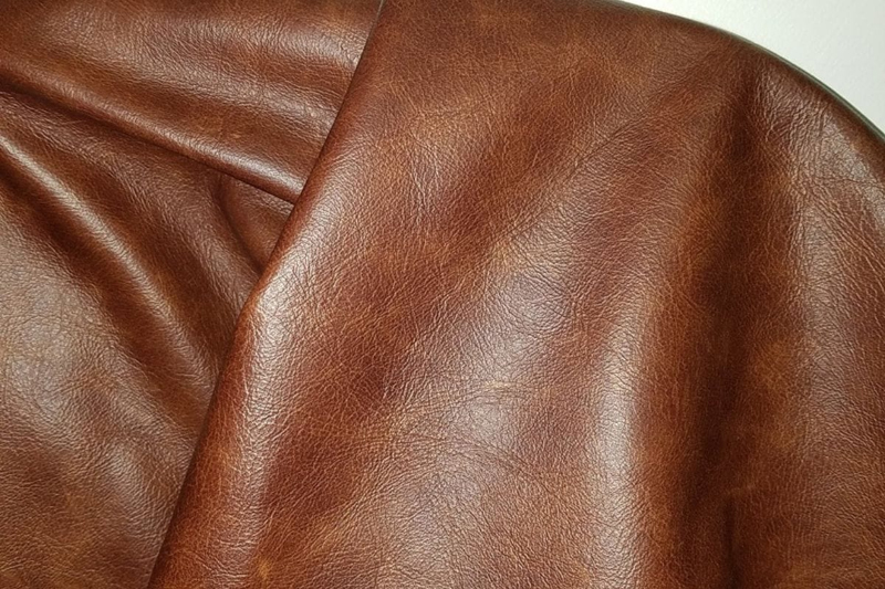 Da bò Ý được làm  từ da bò nguyên tấm nhập khẩu