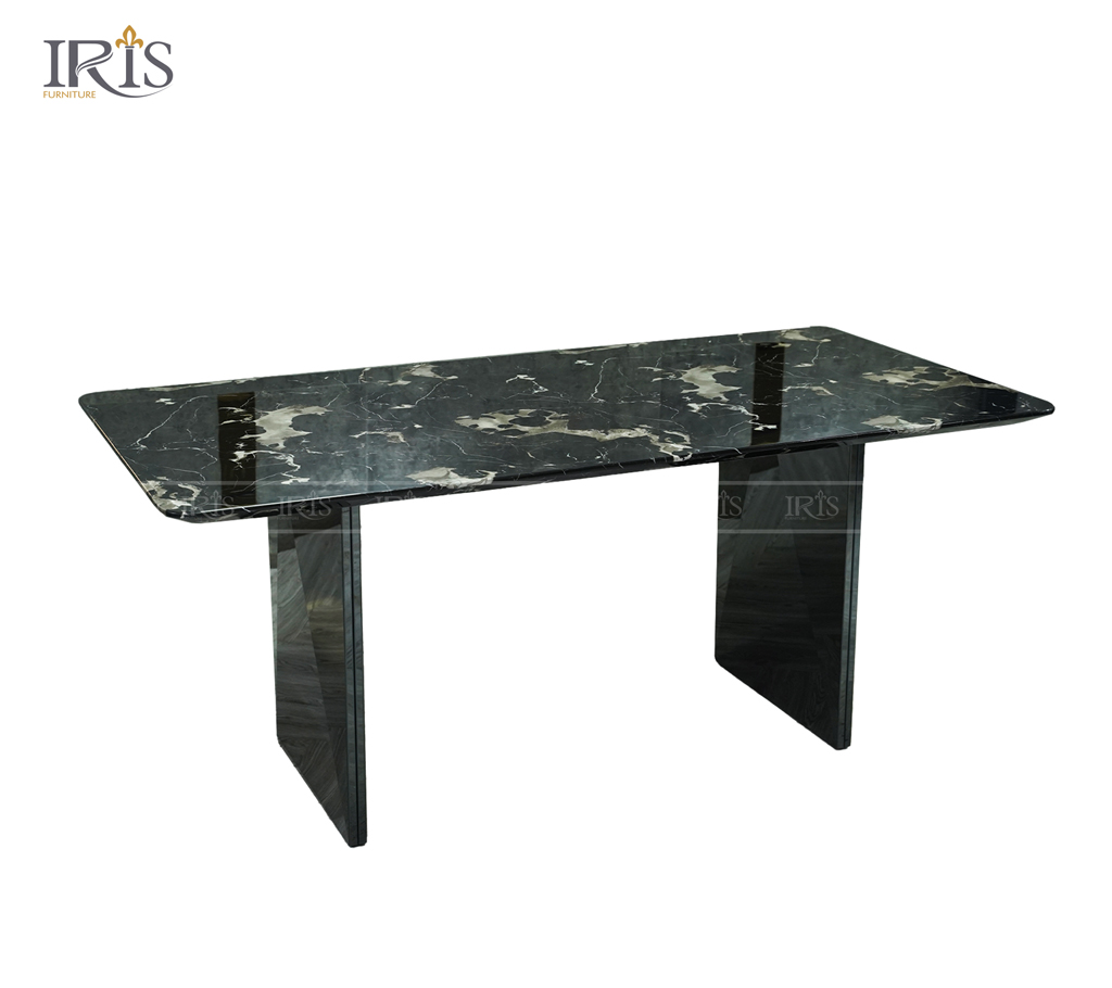 Bàn ăn phù hợp hết mọi không gian nhà phố