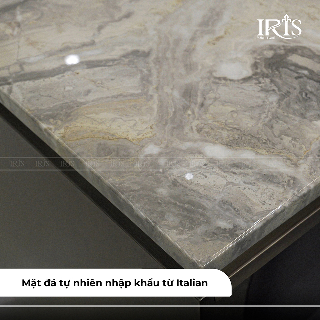 Mặt bàn được làm từ đá tự nhiên nhập khẩu từ Ý