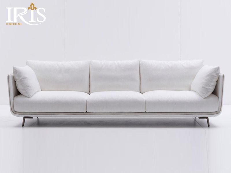 Sofa cổ điển màu trắng mềm mại