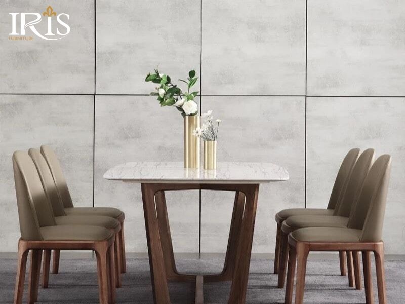 Ghế ăn bếp cần dễ vệ sinh với chất liệu phù hợp và kích thước chuẩn cho đảo bếp